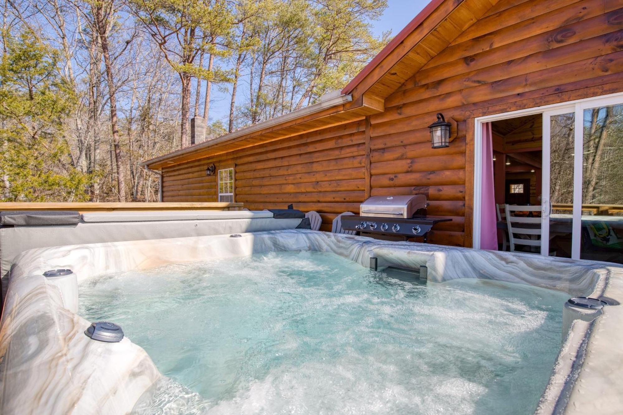 Pink Pines Avantstay Luxury Aesthetic Dream Home Indoor Pool Hot Tub Pigeon Forge Exterior photo